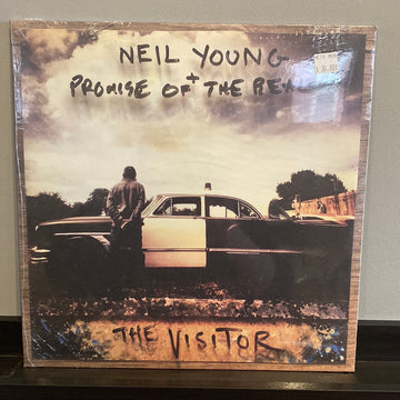 Neil Young + Promise of the real - the visitor